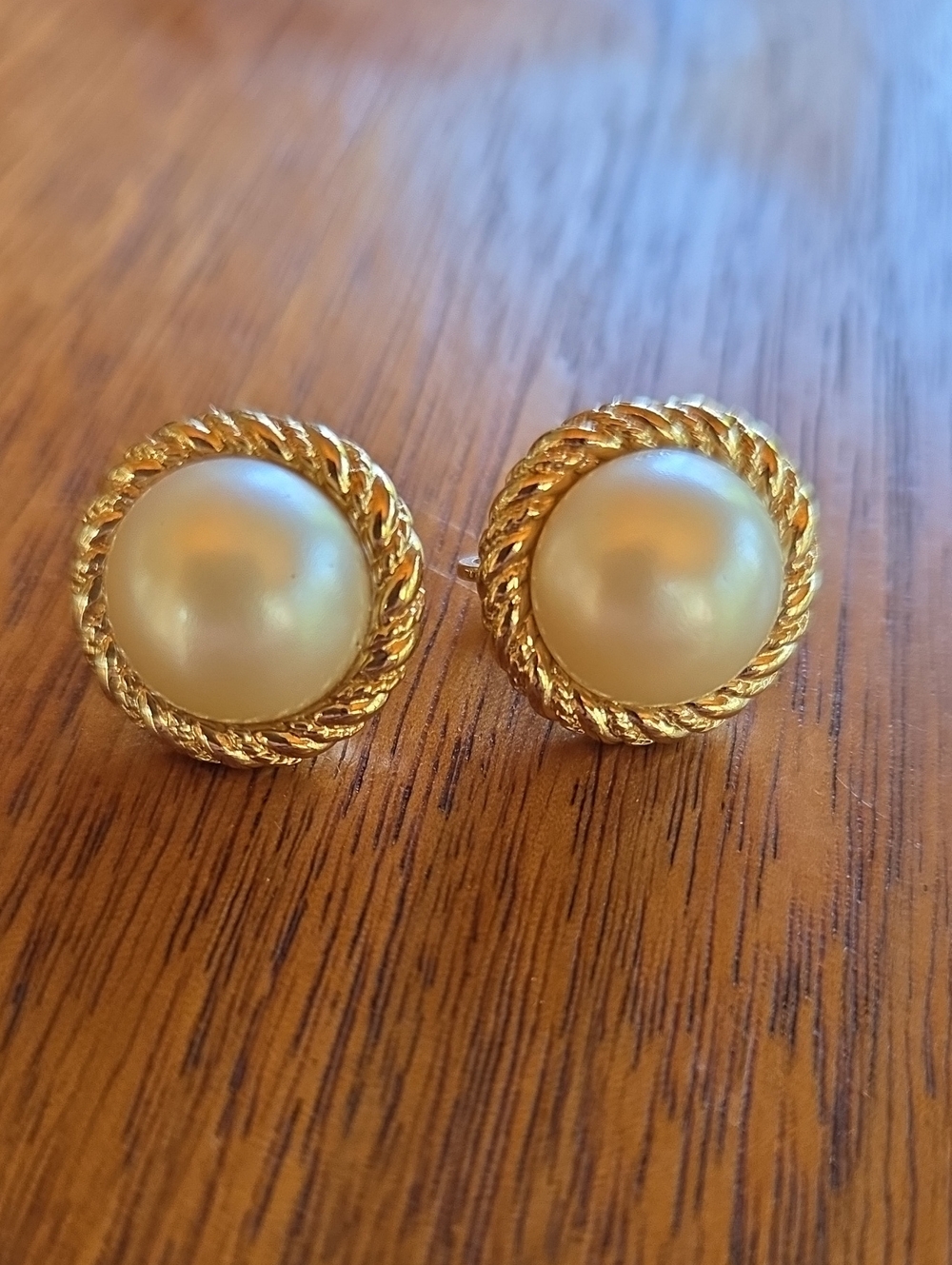 Trifari Rope-Frame Pearl Clip-on Earrings
